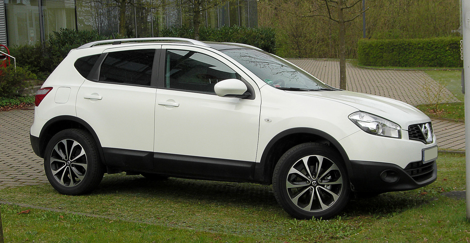 Nissan - Qashqai 1e gen. facelift vanaf 2010 Radio CD-Speler reparatie